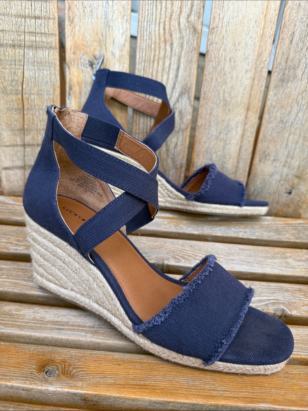 Lucky Brand Mindra Navy Blue Canvas Espadrille Wedge Sandals Boho Frayed Size 10